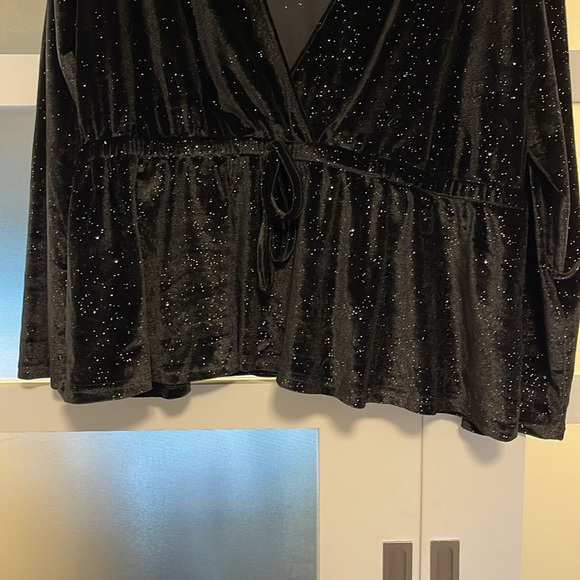 Velvet and Sparkle Top with Deep V and Tie Waste - Picture 3 of 7